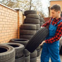 Co to są opony bieżnikowane i dlaczego warto je wybierać?