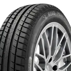 Nowe polskie opony "Road Performance" na aluminiowej feldze. Doskonała przyczepność i komfort jazdy.