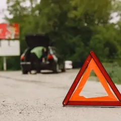 Na jakim biegu holować samochód, aby uniknąć uszkodzeń skrzyni biegów?