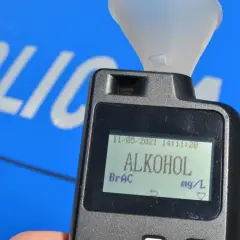 Ile wykaże alkomat po jednym piwie? Zaskakujące fakty o promilach