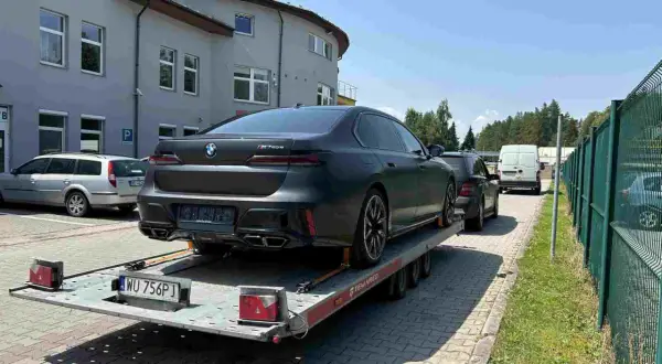 Jak holować auto bez haka - bezpieczne metody i porady krok po kroku