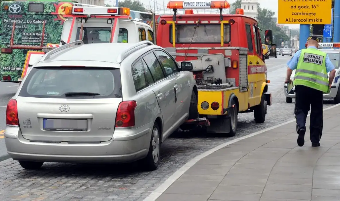 Zdjęcie Jak uniknąć opłaty za holowanie i zaoszczędzić na kosztach