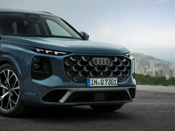 Nowe Audi Q7 prezentuje się imponująco. Zobaczcie sami, jakie opinie zbiera ten SUV.