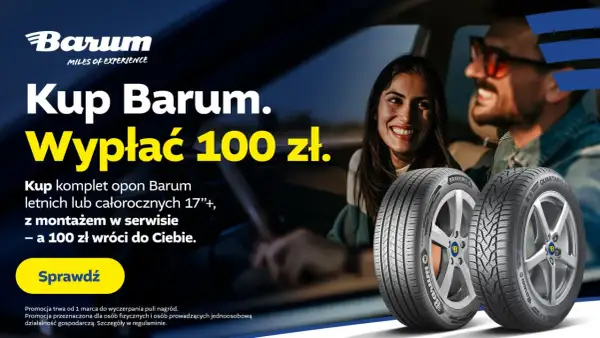 Szczęśliwa para w samochodzie cieszy się z promocji na opony Barum. Kupując komplet, otrzymasz 100 zł zwrotu.